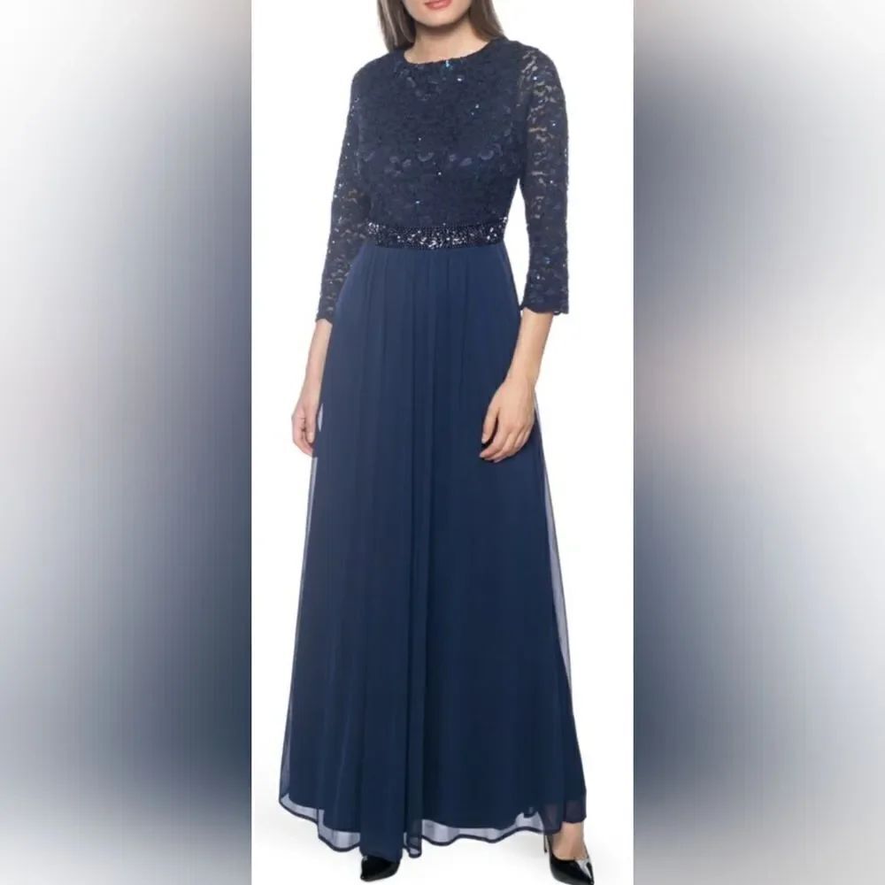 Marina Lace Bead Three-Quarter Sleeve Gown NWOT size 4 Navy Blue